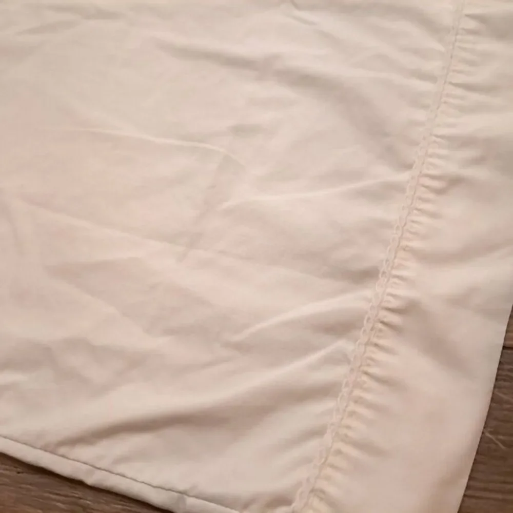 Vintage Cannon King pillowcase embroidered swirl trim ivory off white‎ cream